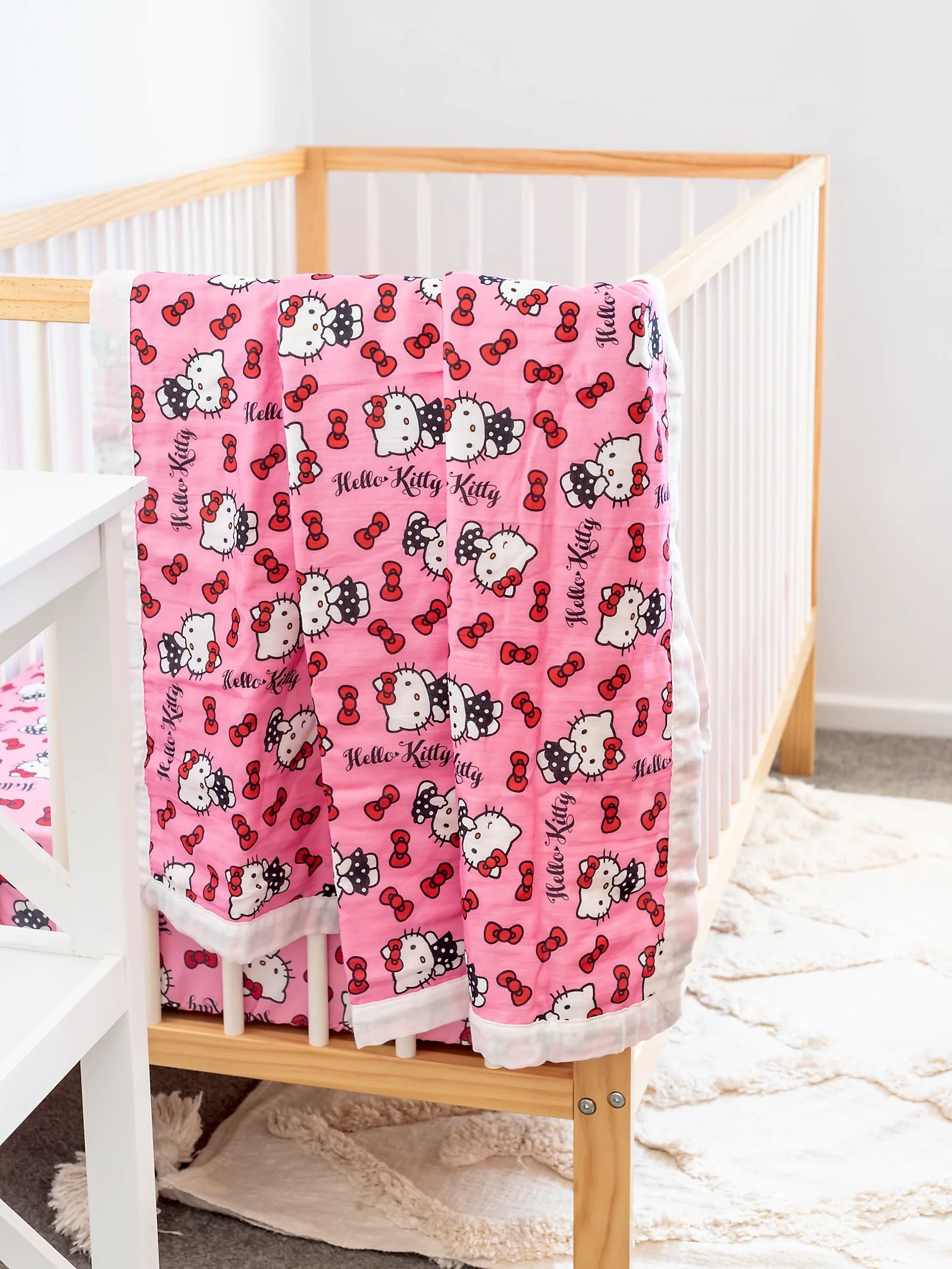 Hello kitty crib shop